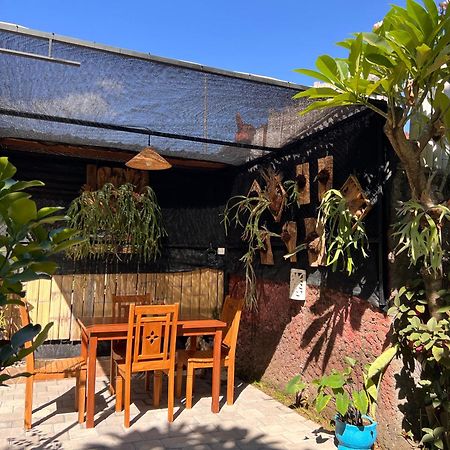 Pondok Shindu Guest House Pemuteran Екстериор снимка